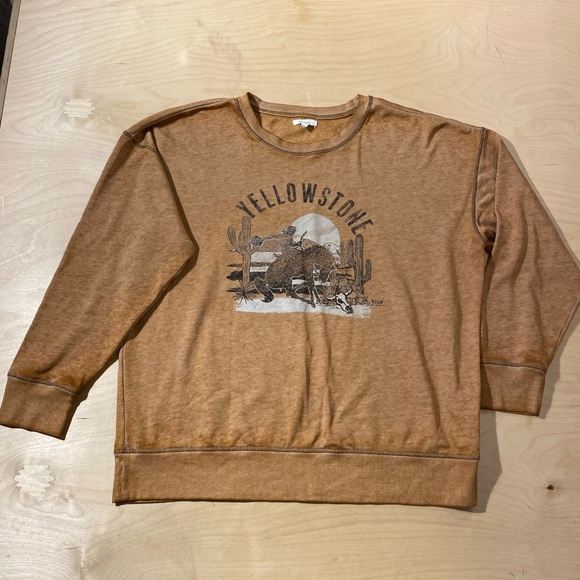 Maurice’s Yellowstone Graphic Sweatshirt XXL (IZ) - Picture 6 of 13